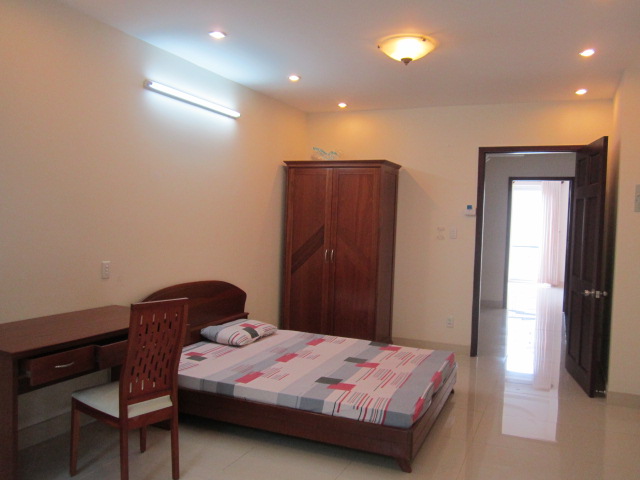 Cho thuê gấp nhà phố kinh doanh Hưng Phước, Phú Mỹ Hưng. Diện tích: 6x18,5m. Trệt, lửng, 3 lầu. Nội thất cơ bản, thích hợp vừa ở vừa làm văn phòng. Giá chỉ 48 triêu/ tháng. Liên hệ xem nhà: hotline Ngọc Thư - 1398