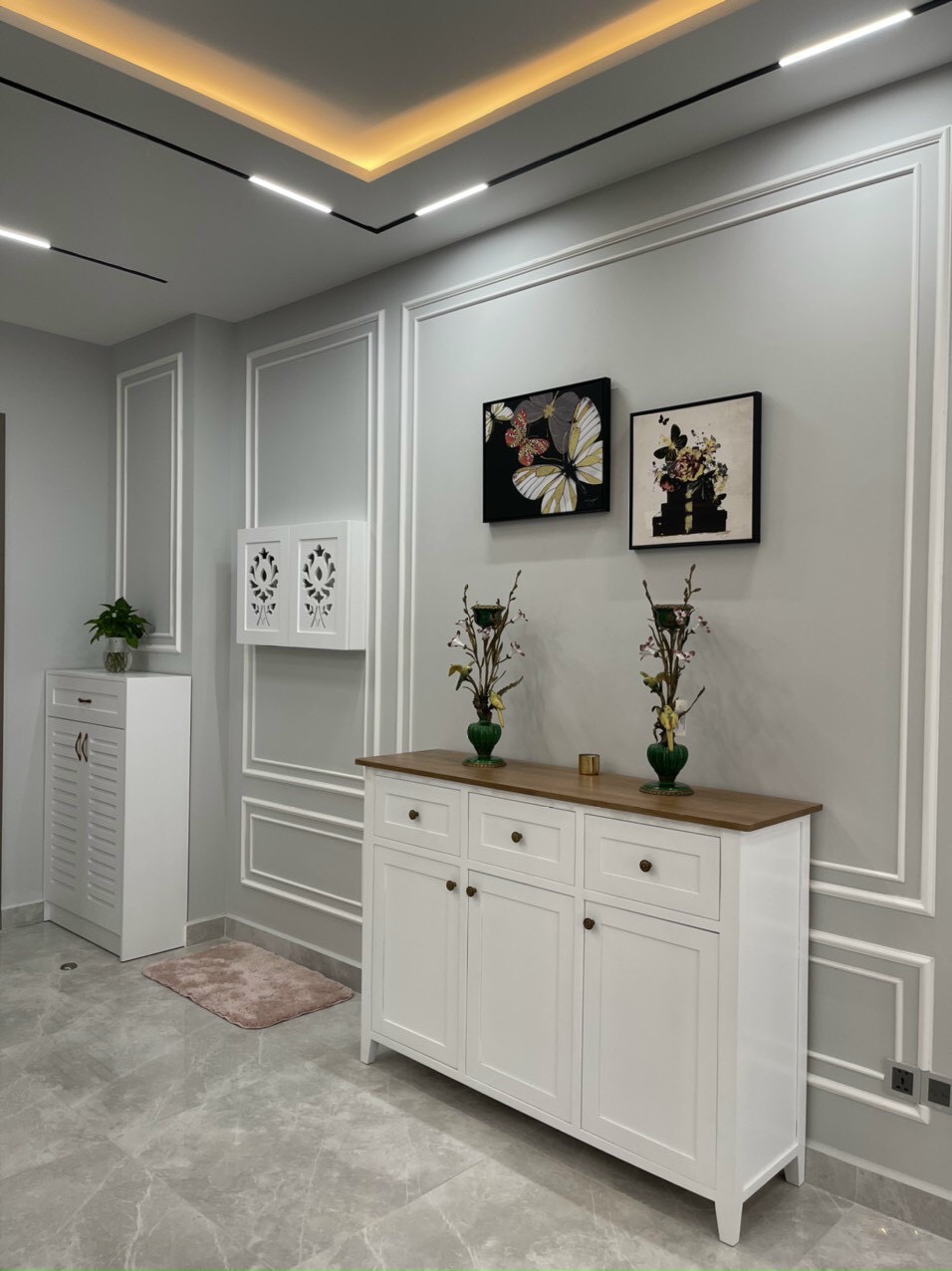 Cho thuê căn hộ Midtown lầu cao, 80m, 2 phòng ngủ, nội thất cao cấp, giá chỉ có 25 triệu/ tháng. Liên hệ: hotline Ngọc Thư ( zalo, viber) - 1577