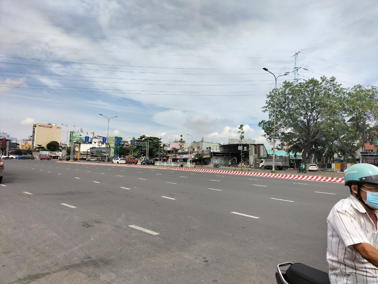 Đất mặt tiền Nguyễn Văn Linh,Q7.rộng 12m( tổng 204,1m2) 200m thổ cư gần khu Chế Xuất,Vui lòng liên hệ: hotline /Zalo/Viber - 1735