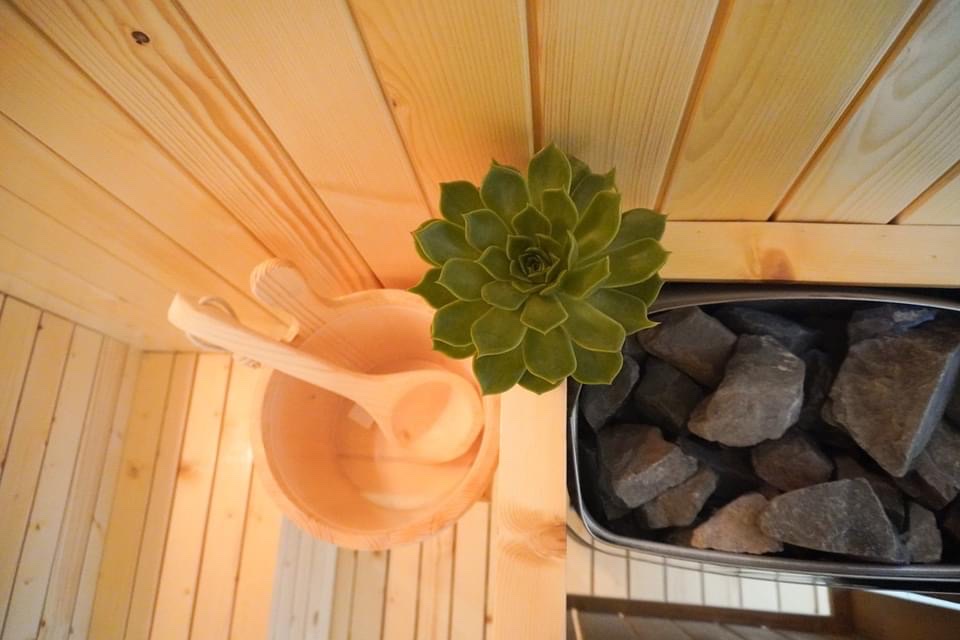 Bán nhà phố kinh doanh Hưng Gia, Hưng Phước. Đang kinh doanh khách sạn có 11 phòng, thang máy, hầm, bồn tắm massage, sauna. Giá bán nhanh 32 tỷ,Quý khách xem nhà liên hệ: hotline Ngọc Thư - 1807