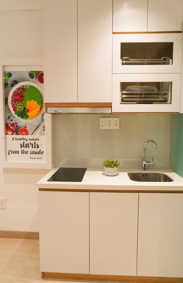 Bán nhà phố kinh doanh Hưng Gia, Hưng Phước. Đang kinh doanh khách sạn có 11 phòng, thang máy, hầm, bồn tắm massage, sauna. Giá bán nhanh 32 tỷ,Quý khách xem nhà liên hệ: hotline Ngọc Thư - 1804