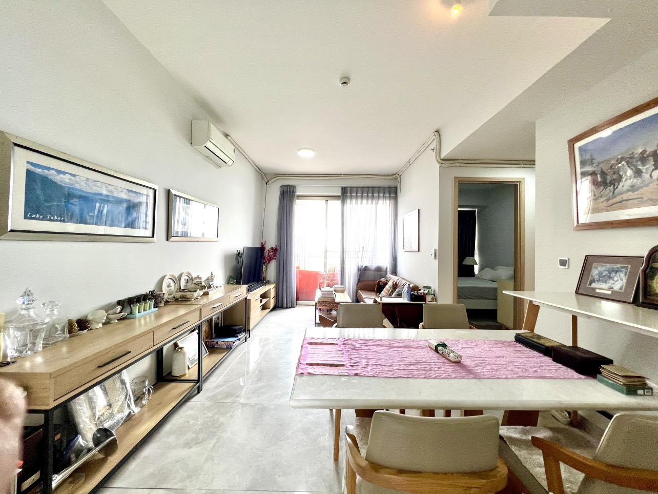 Cho thuê căn hộ Midtown The Peak  Phú Mỹ Hưng. Diện tích: 80m, 2 phòng ngủ, 2wc. Nội thất đầy đủ, giá chỉ 23 triệu/ tháng. Quý khách xem nhà liên hệ: hotline Ngọc Thư - 8062