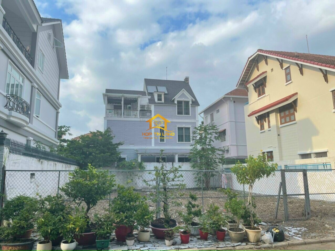 Bán Đất Biệt Thự Đơn Lập  Nam Quang 2, Dt: 270m2. giá  82 tỷ. LH: hotline