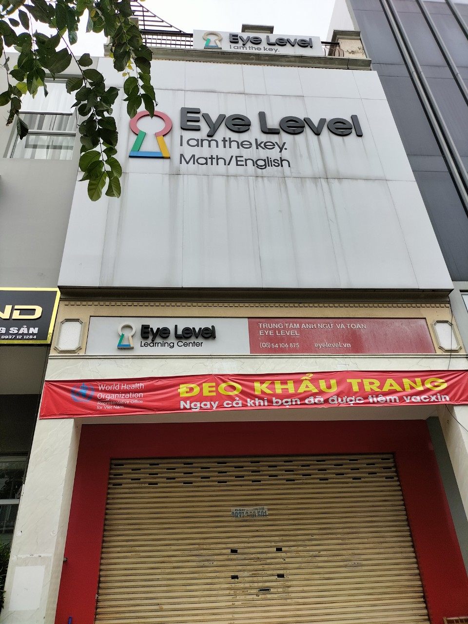Cho thuê nhà phố   Hưng Gia 1 đường lớn , Phú Mỹ Hưng DT:111m2, 1 trệt,lững ,2 lầu, nội thất cơ bản. thuận tiện kình doanh, làm văn phòng.Giá 2.500$ ...Vui lòng liên hệ: hotline /Zalo/Viber - 2365