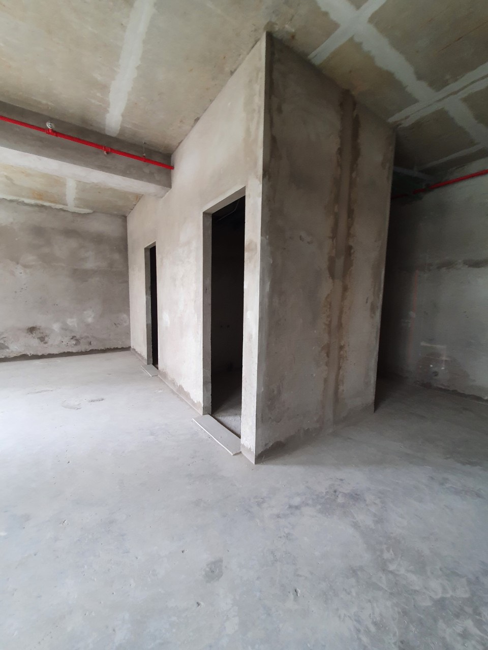 Cho thuê shophouse tầng 2 Midtown The Peak , Phú Mỹ Hưng. Diện tích: 77m, shop thô tiện thiết kế kinh doanh mọi ngành nghề. Giá chỉ: 20 triêu/ tháng. Quý khách xem shop liên hệ: hotline Ngọc Thư - 2520