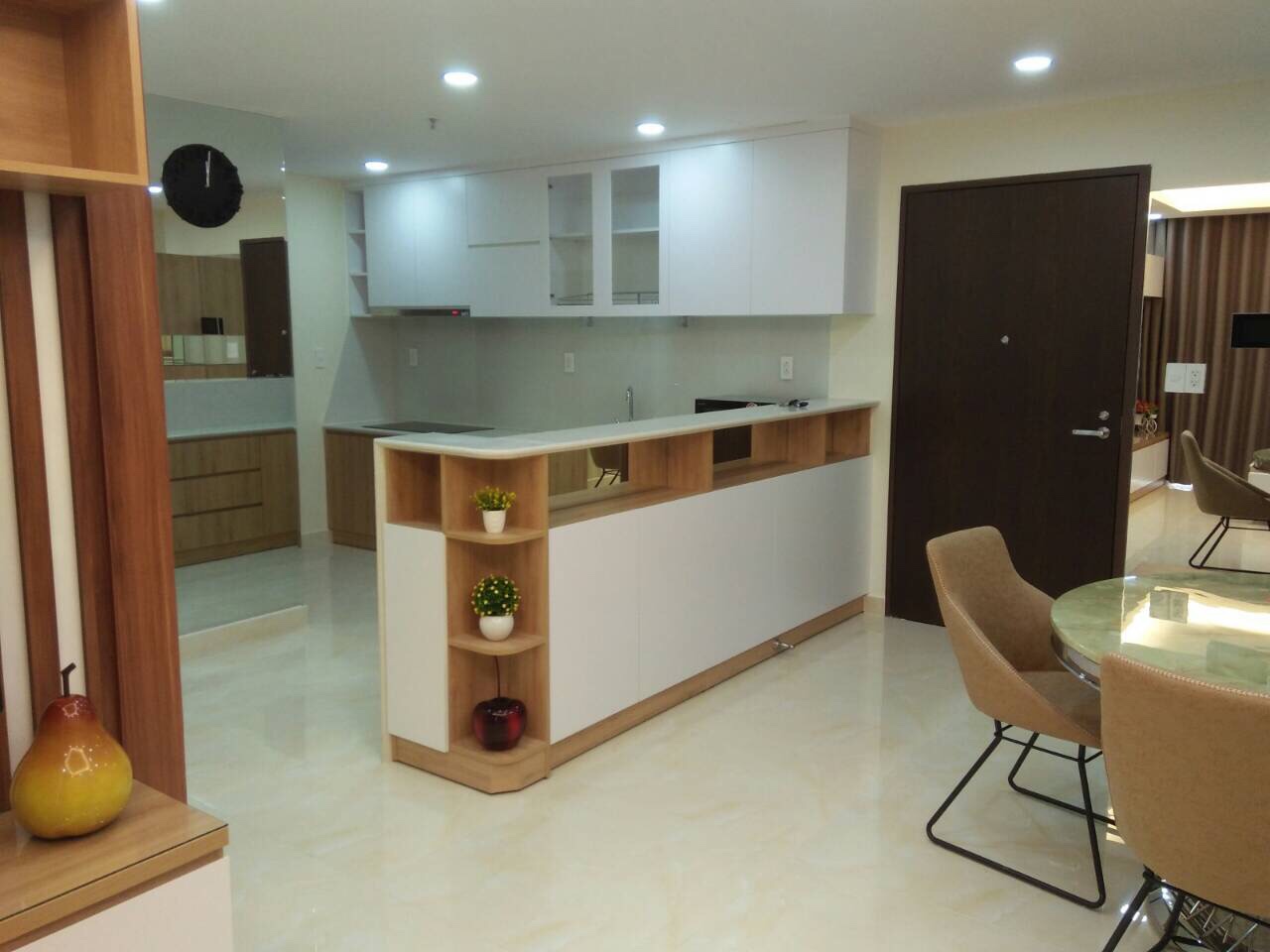 Cho thuê căn hộ Hưng Phúc Residence Phú Mỹ Hưng. Diện tích: 98m, 3 phòng ngủ, nội thất đầy đủ, lầu cao. Giá chỉ: 25 triệu/ tháng. Quý khách xem nhà liên hệ: hotline Ngọc Thư ( zalo, viber) - 2645