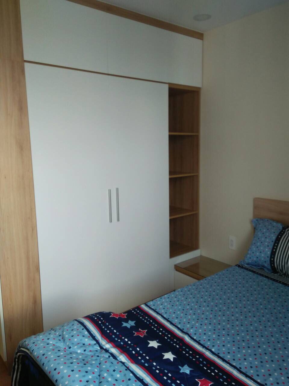 Cho thuê căn hộ Hưng Phúc Residence Phú Mỹ Hưng. Diện tích: 98m, 3 phòng ngủ, nội thất đầy đủ, lầu cao. Giá chỉ: 25 triệu/ tháng. Quý khách xem nhà liên hệ: hotline Ngọc Thư ( zalo, viber) - 2647