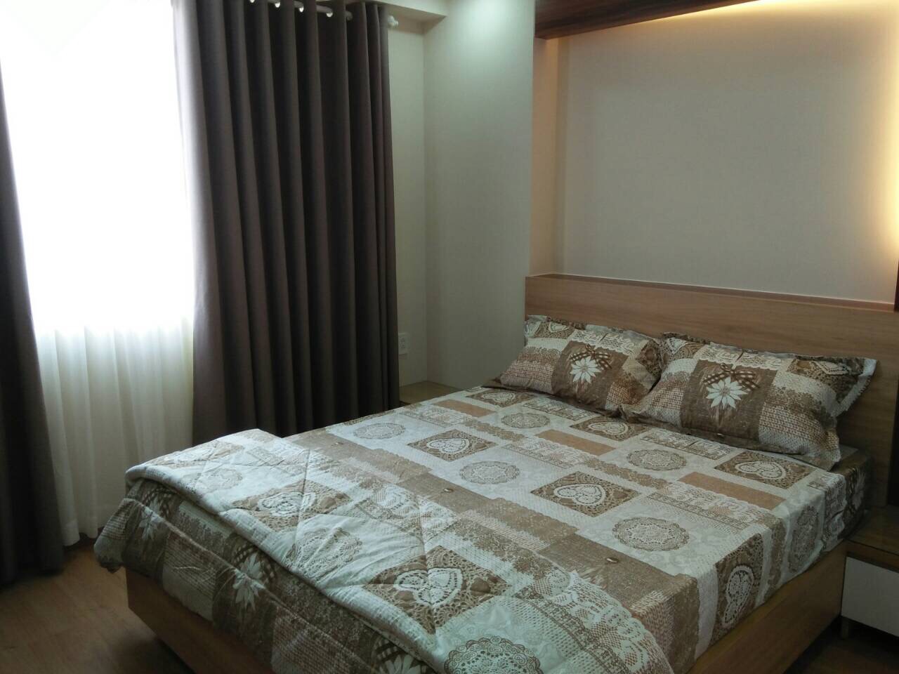 Cho thuê căn hộ Hưng Phúc Residence Phú Mỹ Hưng. Diện tích: 98m, 3 phòng ngủ, nội thất đầy đủ, lầu cao. Giá chỉ: 25 triệu/ tháng. Quý khách xem nhà liên hệ: hotline Ngọc Thư ( zalo, viber) - 2648