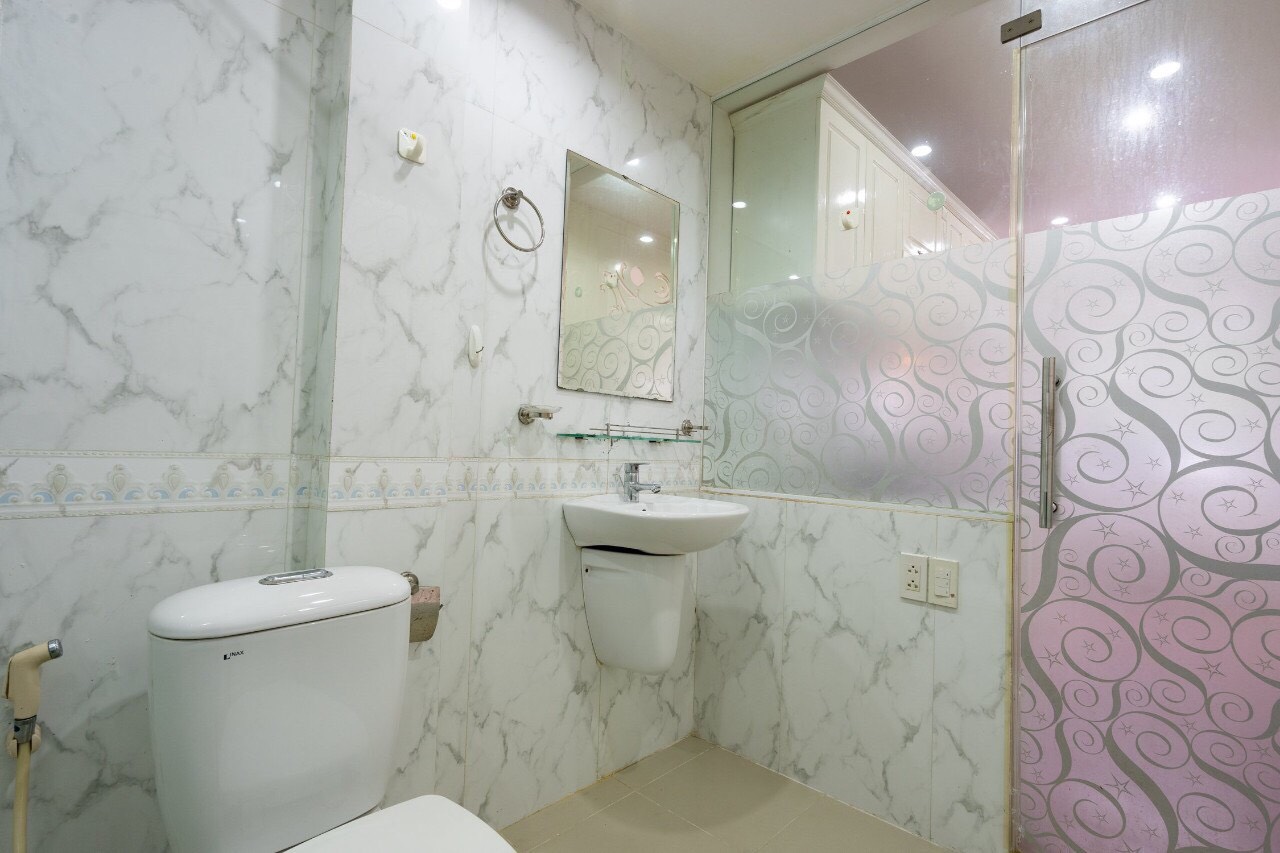 Cho thuê Căn hộ dịch vụ Phú Mỹ Hưng khu Hưng gia 2 ,Full nội thất, mới 100%. Giá 9tr/tháng. Vui lòng liên hệ: hotline6/Zalo/Viber - 2870