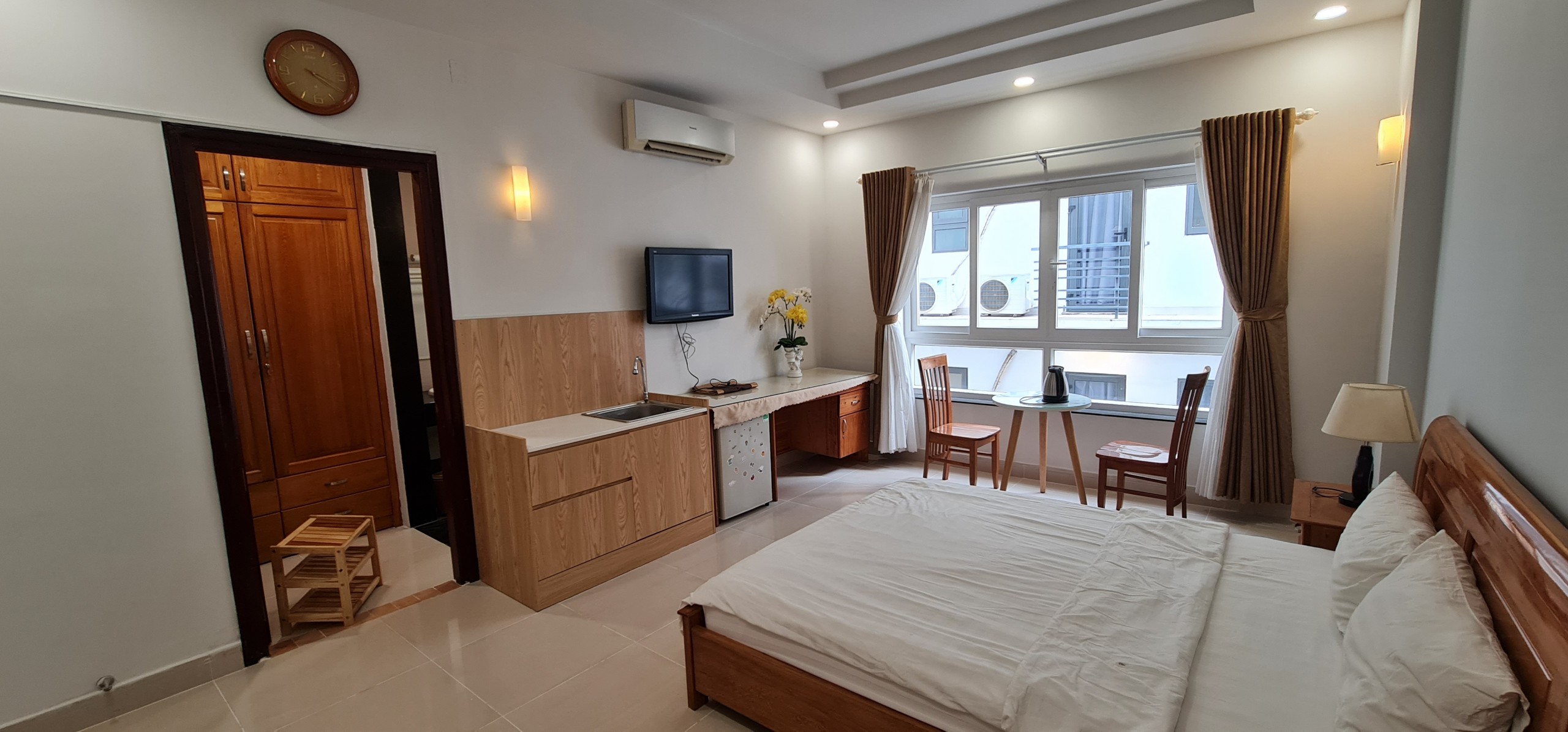 Cho thuê căn hộ dịch vụ đường Cao Triều Phát. Có thang máy. Đường đẹp nhất Phú Mỹ Hưng. Quý Anh Chị liên hệ: hotline Em Thành Luân - 3212