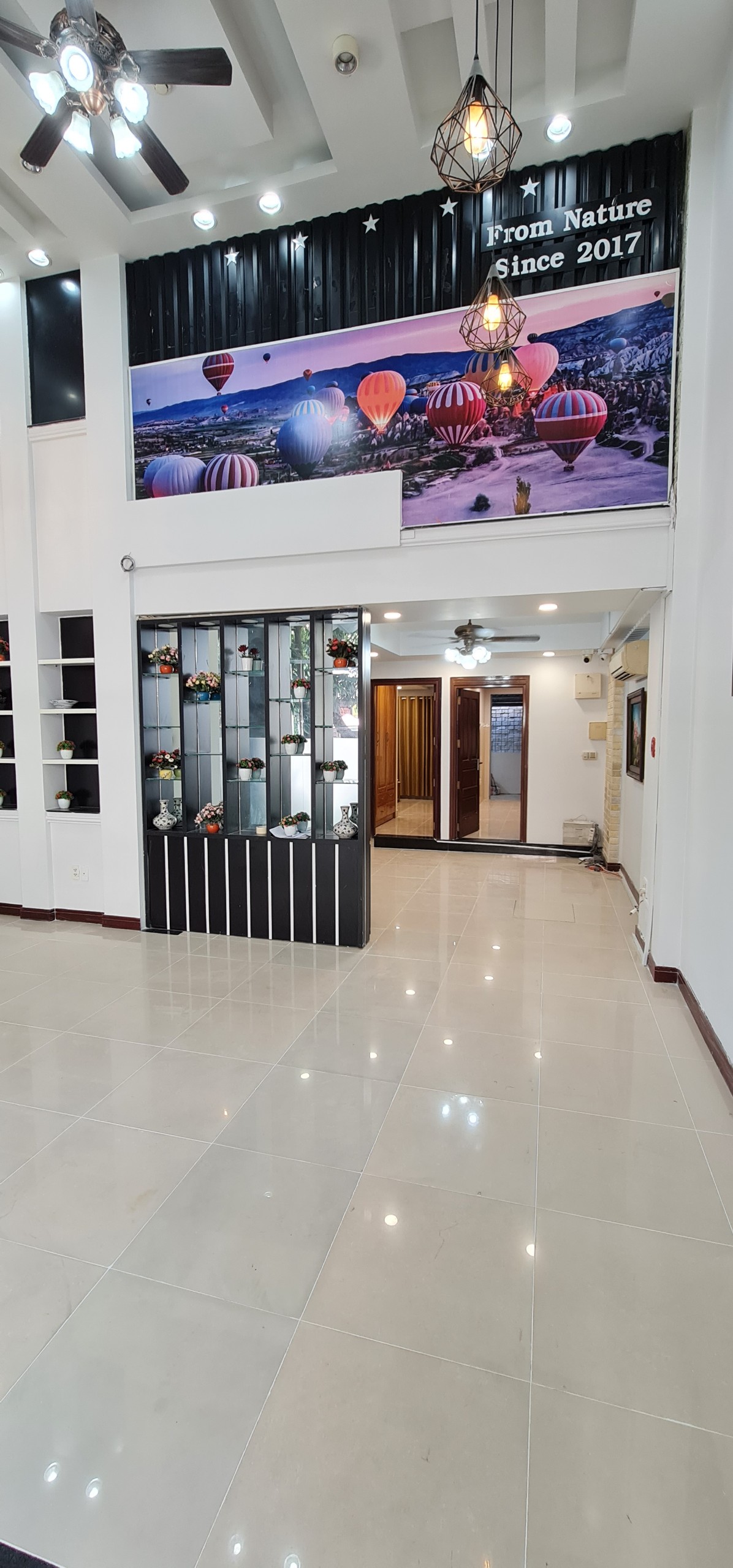Cho thuê căn hộ dịch vụ đường Cao Triều Phát. Có thang máy. Đường đẹp nhất Phú Mỹ Hưng. Quý Anh Chị liên hệ: hotline Em Thành Luân - 3207
