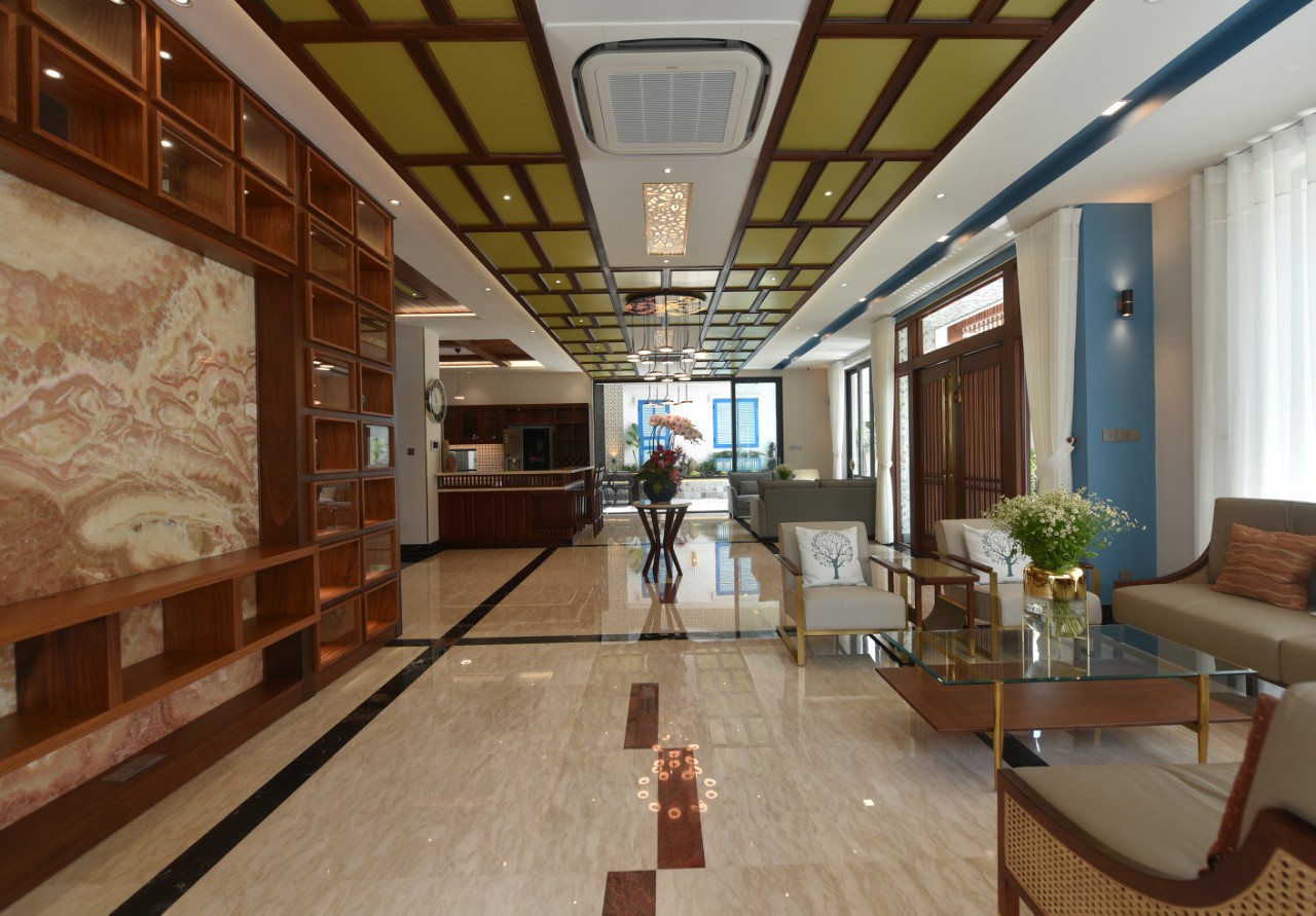 Bán biệt thự 3 lầu khu Nam Thông Phú Mỹ Hưng, Quận 7, DT 20x23m giá bán: 125tỷ còn thương lượng. Liên hệ: hotline Em Thành Luân - 3265