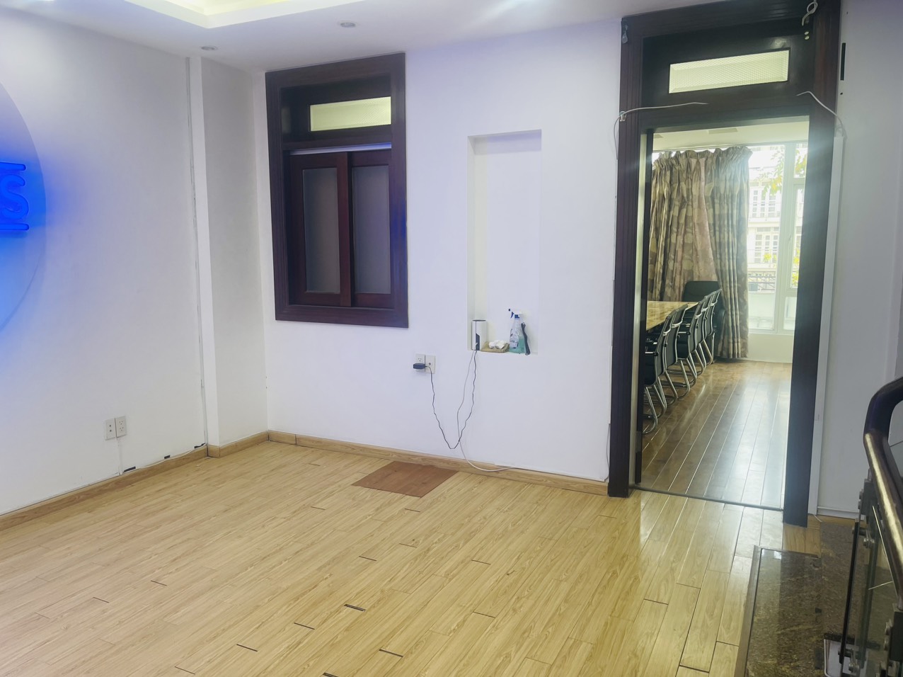 Cho thuê nhà nguyên căn đường Cao Triều Phát. Đường thông đẹp nhất khu Hưng Gia Hưng Phước. Hướng Nam. Cho thuê nghành nghề sạch sẽ. Liên hệ: hotline Em Thành Luân - 3288