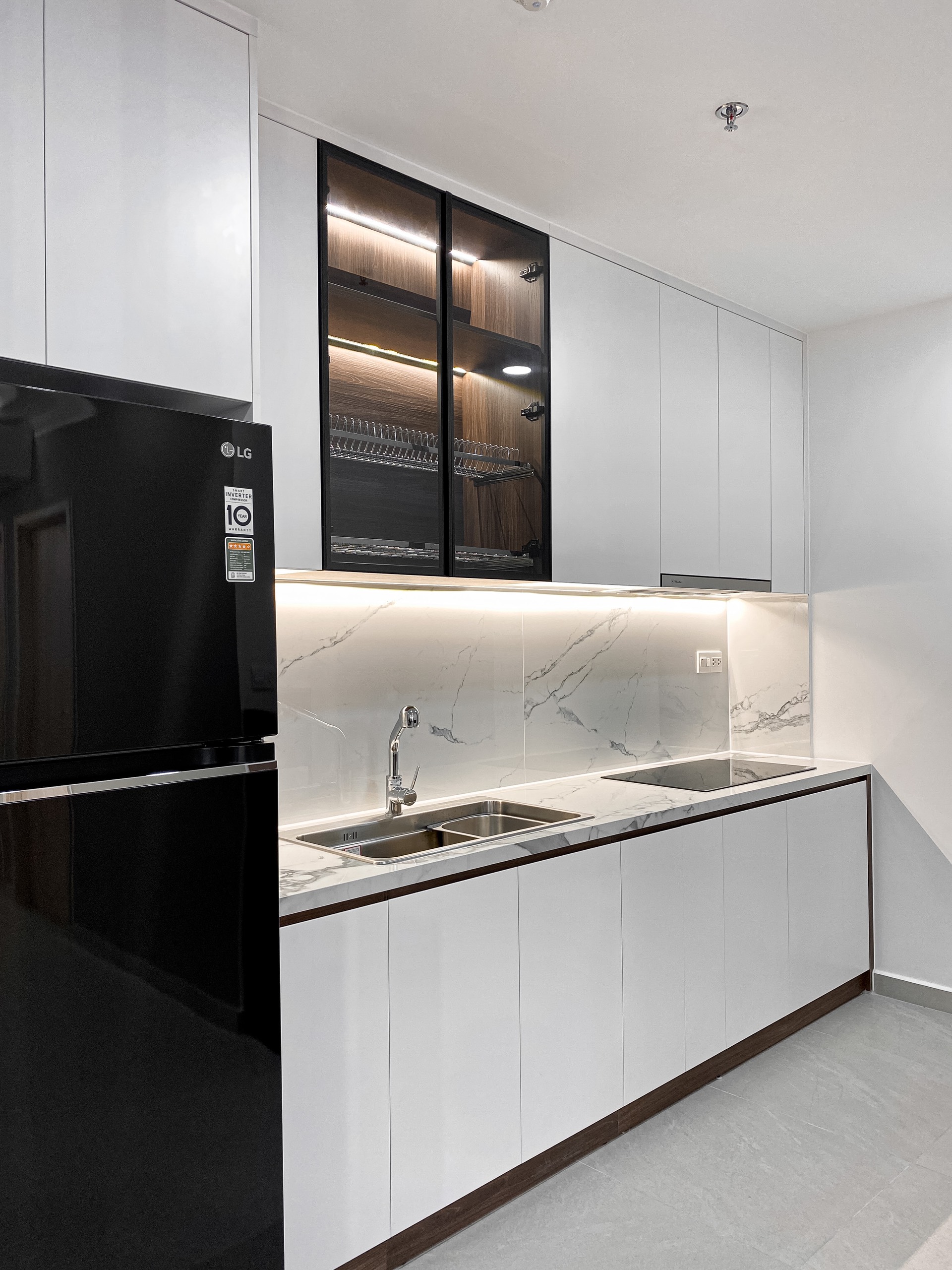 Cần cho thuê căn hộ Hưng Phúc Premier Phú Mỹ Hưng. Diện tích: 69m, 2 Phòng ngủ, nhà mới decor nội thất cao cấp. giá chỉ 20 triệu/ tháng. Quý khách xem nhà liên hệ: hotline Ngọc Thư ( zalo, viber ) - 3403