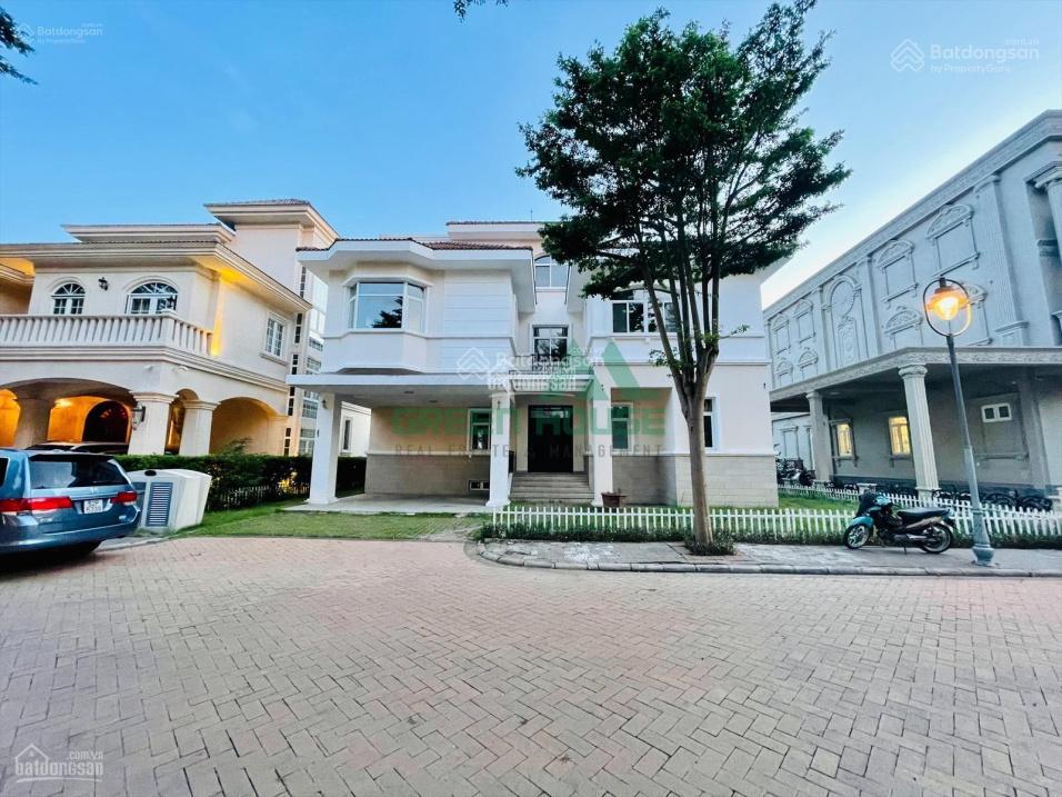 Bán gấp căn biệt thự siêu vip Chateau Phú Mỹ Hưng, Q. 7 giá 200 tỷ xem nhà liên hệ hotline