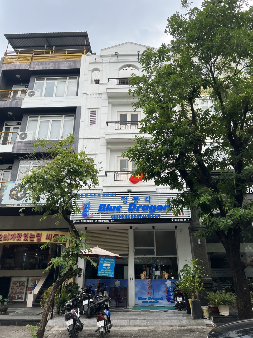 Nhà phố đường Lê Văn Thêm hướng Nam cần bán. Cạnh lối ra cổng Sky garden 2. Quý Anh Chị liên hệ: hotline Em Thành Luân