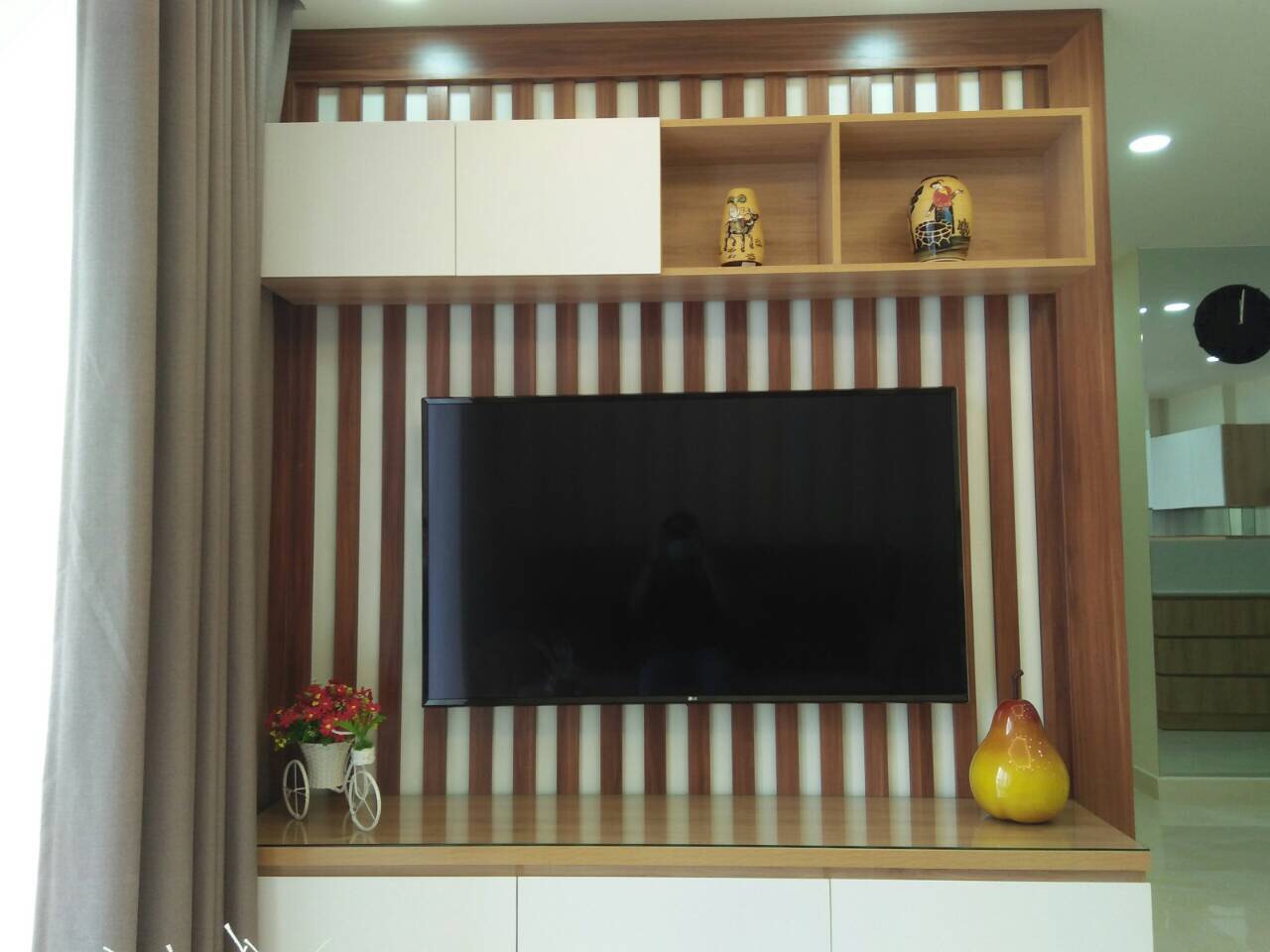 Cho thuê Hưng Phúc Residence, diện tích 98m, 3 phòng ngủ, 2 wc . Nội thất đầy đủ, lầu cao.  Giá chỉ: 25 triệu/ tháng. Quý khách xem nhà liên hệ: hotline Ngọc Thư
