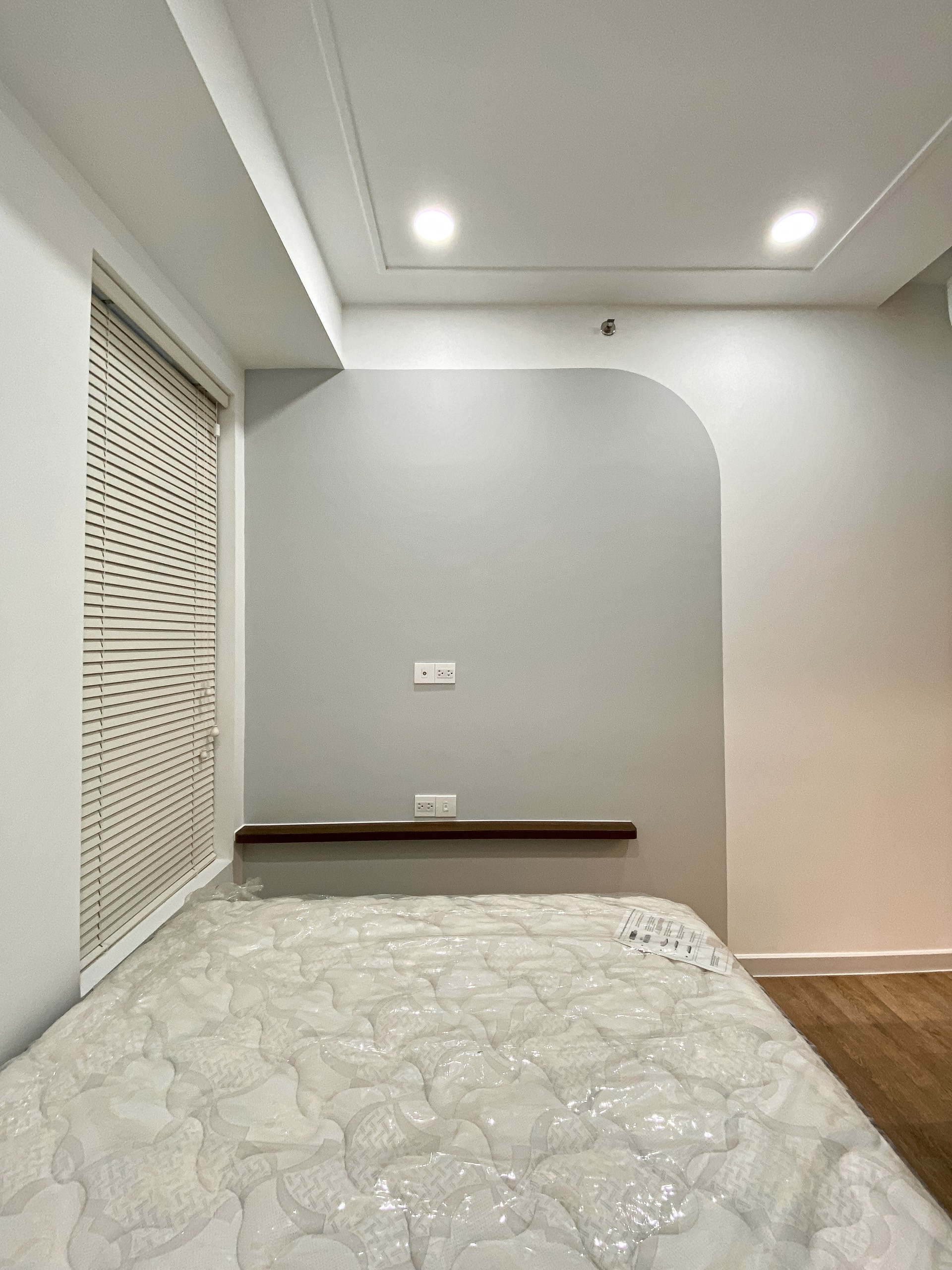 Cần cho thuê căn hộ Hưng Phúc Premier Phú Mỹ Hưng. Diện tích: 70m, 2 Phòng ngủ, 2wc, nội thất cao cấp. Nhà mới Deocr chưa ai ở.  Giá chỉ 20 triệu/ tháng. Quý khách xem nhà liên hệ: hotline Ngọc Thư ( zalo, viber ) - 4055
