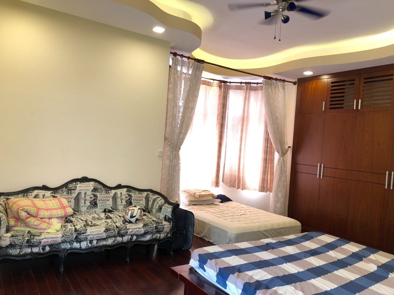 Cho thuê biệt thự Đơn Lập Nam Viên cạnh Midtown Sakura. Yên tĩnh, an toàn phù hợp ở gia đình. Liên hệ: hotline Em Thành Luân - 4096