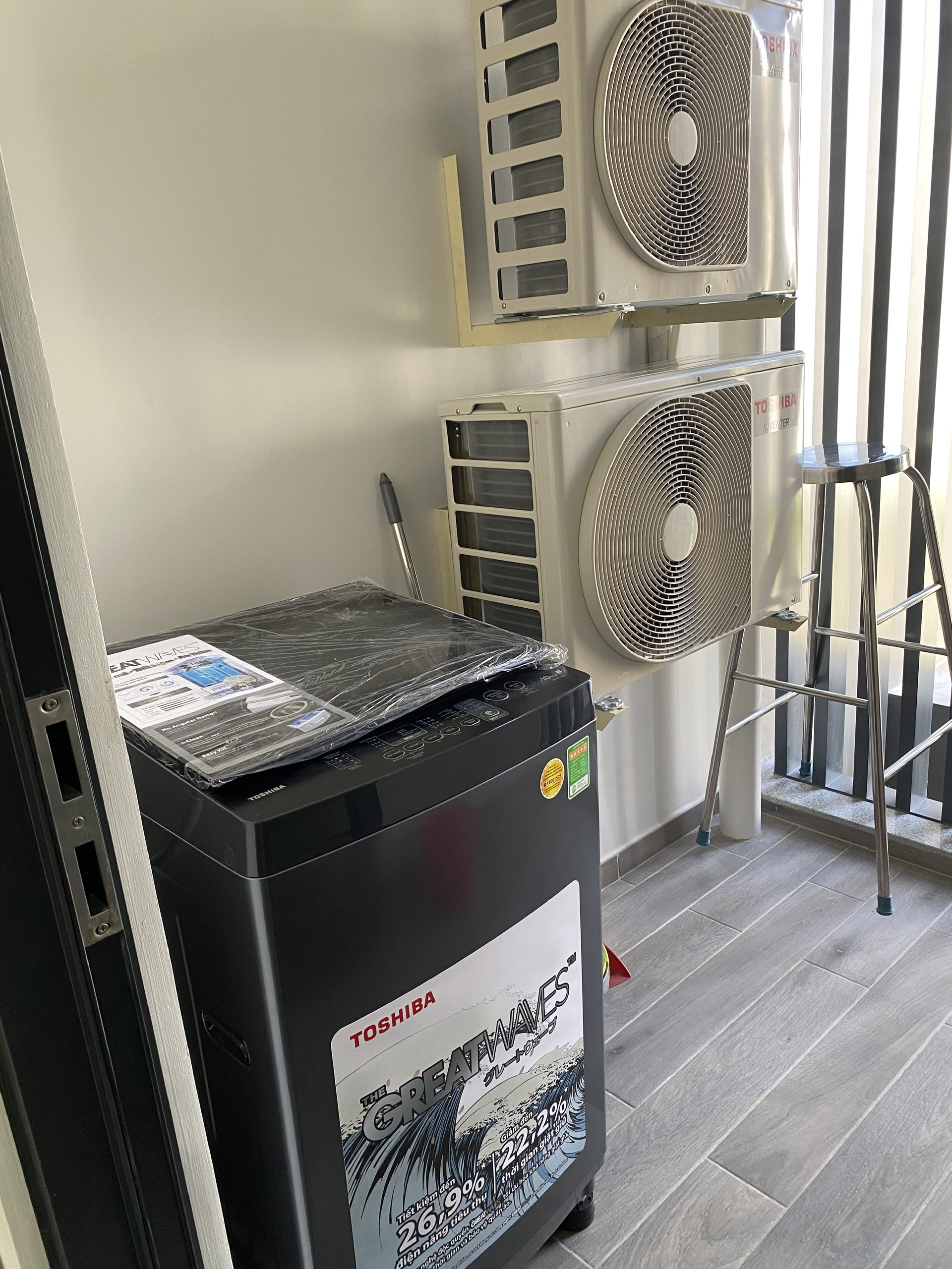 Cần cho thuê căn hộ cao cấp Antonia - Phú Mỹ Hưng. Diện tích: 80m, nội thất đầy đủ, 2 phòng ngủ, nhà mới thiết kế chưa ai ở, Giá chỉ: 26 triệu/ tháng . Khách xem nhà liên hệ: hotline Ngọc Thư ( zalo, viber) - 4812