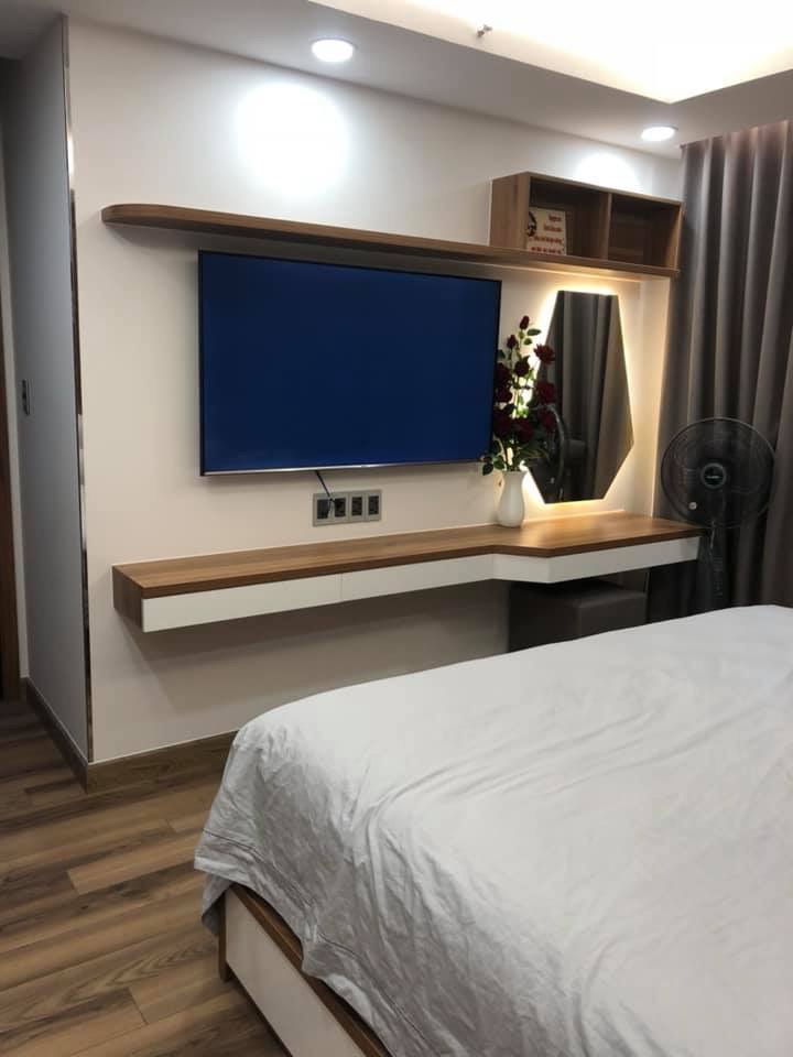 Cần tiên bán nhanh căn hộ Hưng Phúc Residence - Phú Mỹ Hưng. Diện tích: 76,8m. Căn hộ thiết kế 2 phòng ngủ,lầu cao, view thoáng, nội thất cao cấp. Giá chỉ 5 tỷ. Anh chị xem nhà liên hệ: hotline Ngọc Thư - 4842