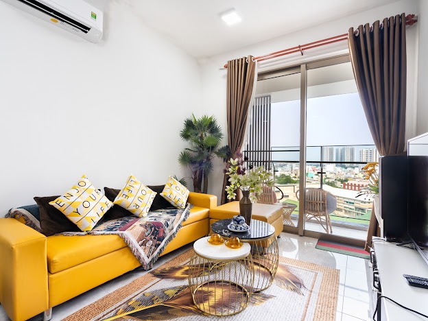 Cho thuê căn hộ dịch vụ Midtown The Peak. Diện tích: 80m, 2 phòng ngủ, 2wc. Nội thất đầy đủ, cao cấp. Giá chỉ từ 2tr/ ngày. Anh chị cần thuê liên hệ: hotline Ngọc Thư