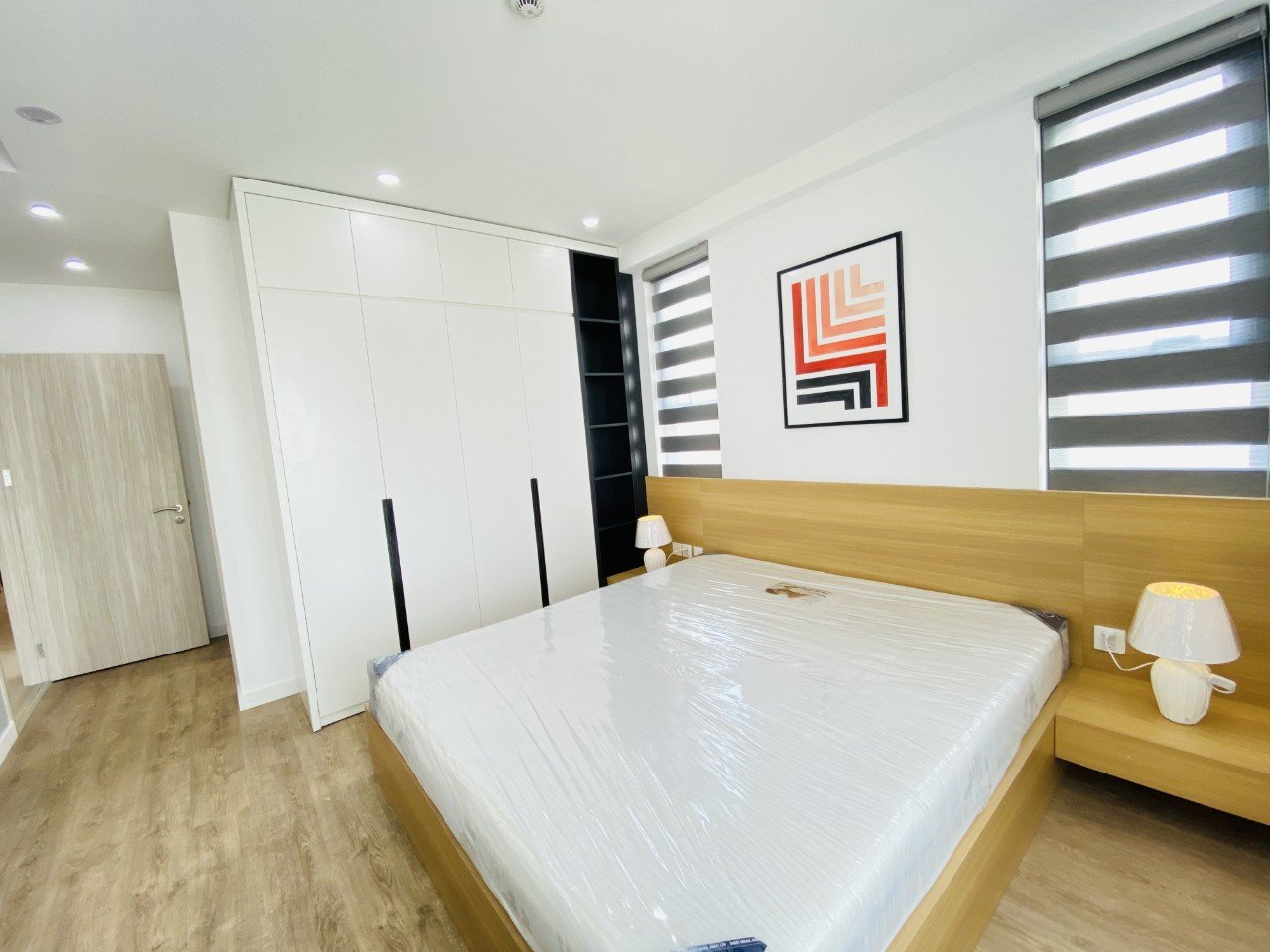 Cần cho thuê căn hộ Hưng Phúc Premier Phú Mỹ Hưng. Diện tích: 90m, 3 Phòng ngủ, 2wc, nội thất cao cấp. giá chỉ 21 triệu/ tháng. Quý khách xem nhà liên hệ: hotline Ngọc Thư ( zalo, viber ) - 5122