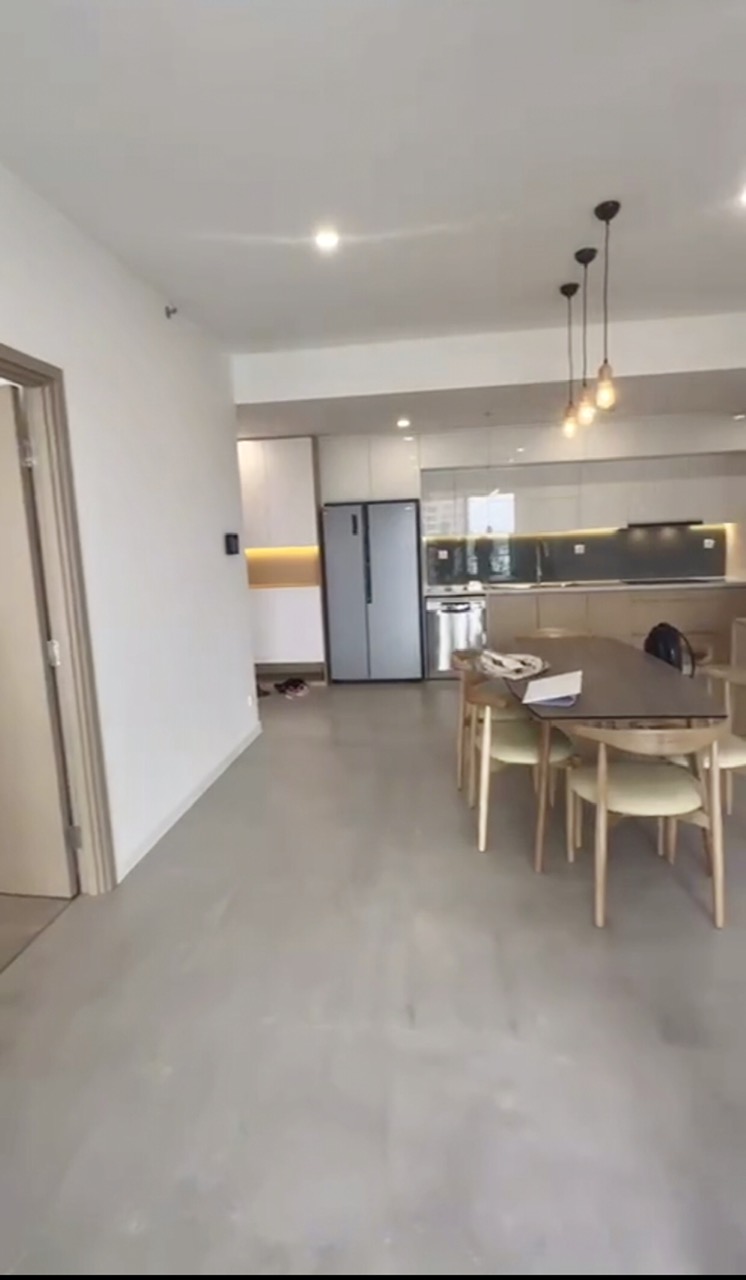 Cho thuê căn hộ cao cấp Antonia Phú Mỹ Hưng Quận 7. DT: 107m, 3 phòng ngủ, nội thất cao cấp, sang trọng. Gía chỉ có 35 tr/ tháng. Liên hệ: hotline Ngọc Thư xem nhà - 5439