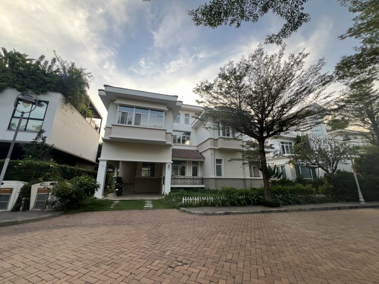 Cần bán biệt thự Phú Mỹ Hưng khu Chateau 520m2 - 170 Tỷ.Khu Compound độc nhất