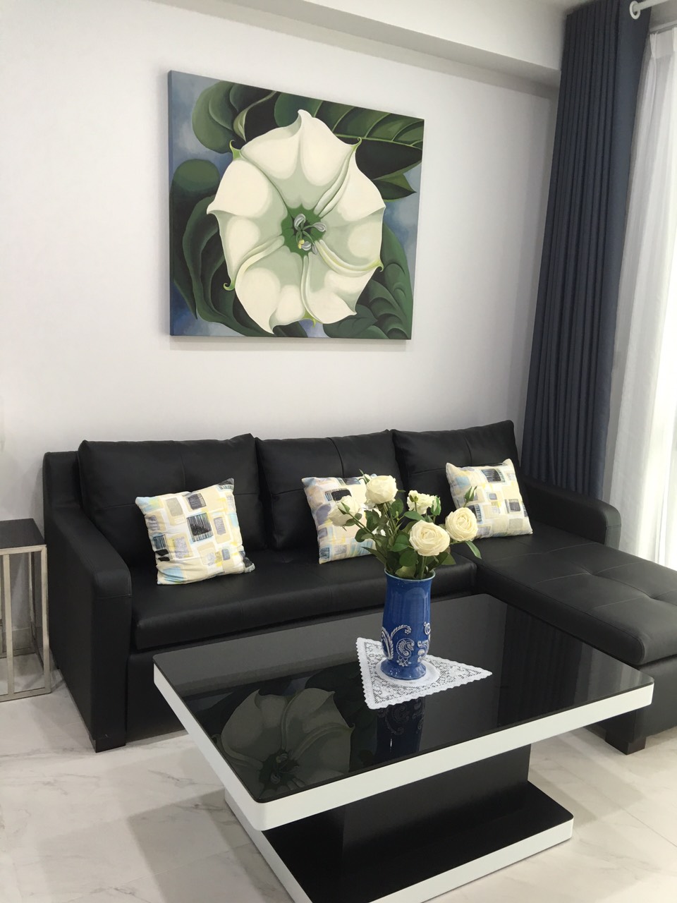 Bán căn hộ Midtown, phú mỹ hưng, quận 7. Diện tích: 84m, 2 phòng ngủ, đầy đủ nội thất, giá chỉ 6 tỷ. Liên hệ: hotline  Ngọc Thư xem nhà