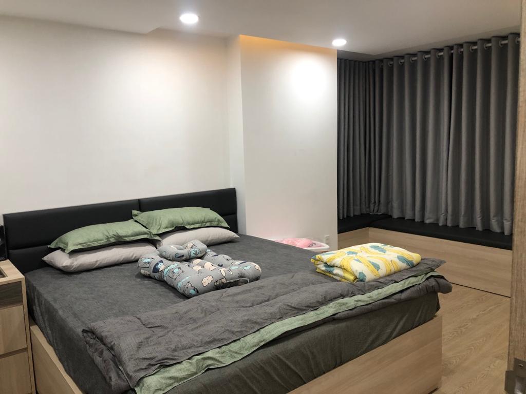 Cần bán nhanh căn hộ Happy Residence- Phú Mỹ Hưng. Diện tích: 97,8m, 3 phòng ngủ , nội thất cao cấp, nhà đang có hợp đồng cho thuê dài hạn, giá chỉ 6,5 tỷ. Anh chị xem nhà liên hệ: hotline Ngọc Thư ( zalo, viber) - 5845