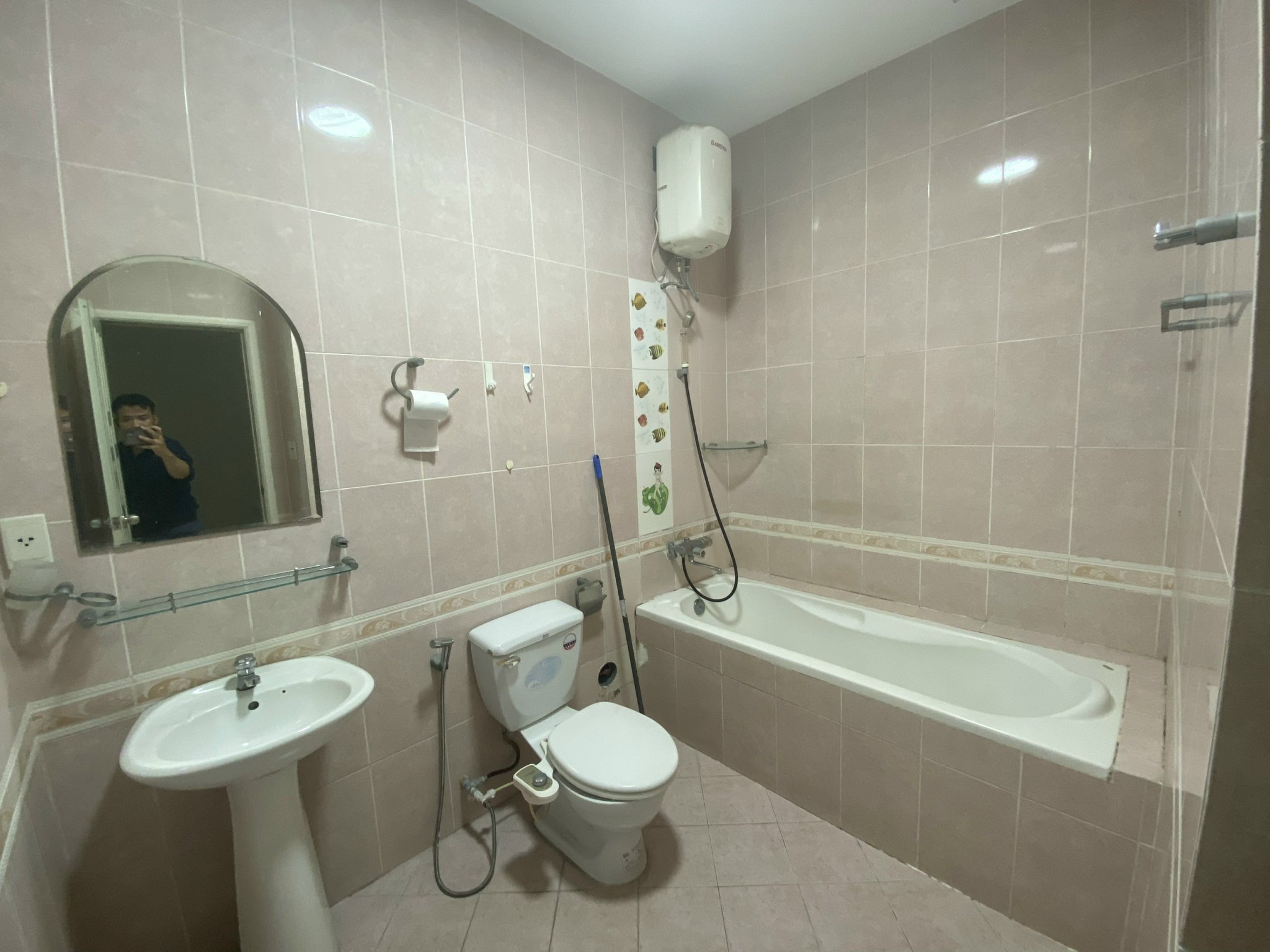 Cho Thuê Biệt Thự Khu Compound Hưng Thái Nhà Đẹp hướng Bắc Giá 35tr Liên hệ xem nhà hotline - 5986