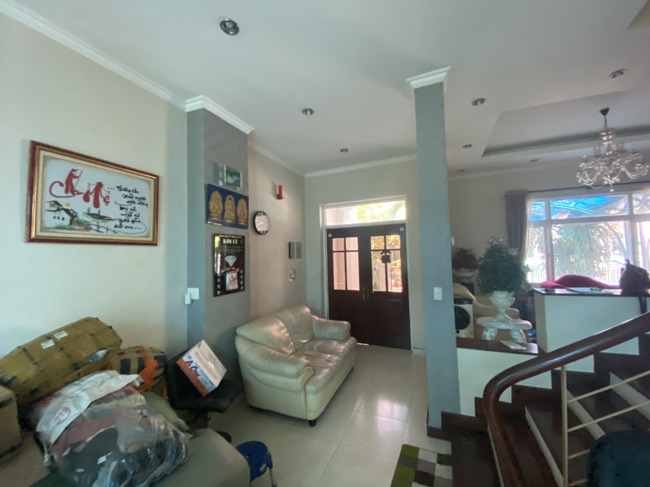 Cho thuê biệt thự liên kế khu Compound Hưng Thái nhà đẹp nội thất cơ bản dọn vào ở ngay hướng nam giá 30tr/tháng còn thương lượng liên hệ xem nhà hotline - 5988