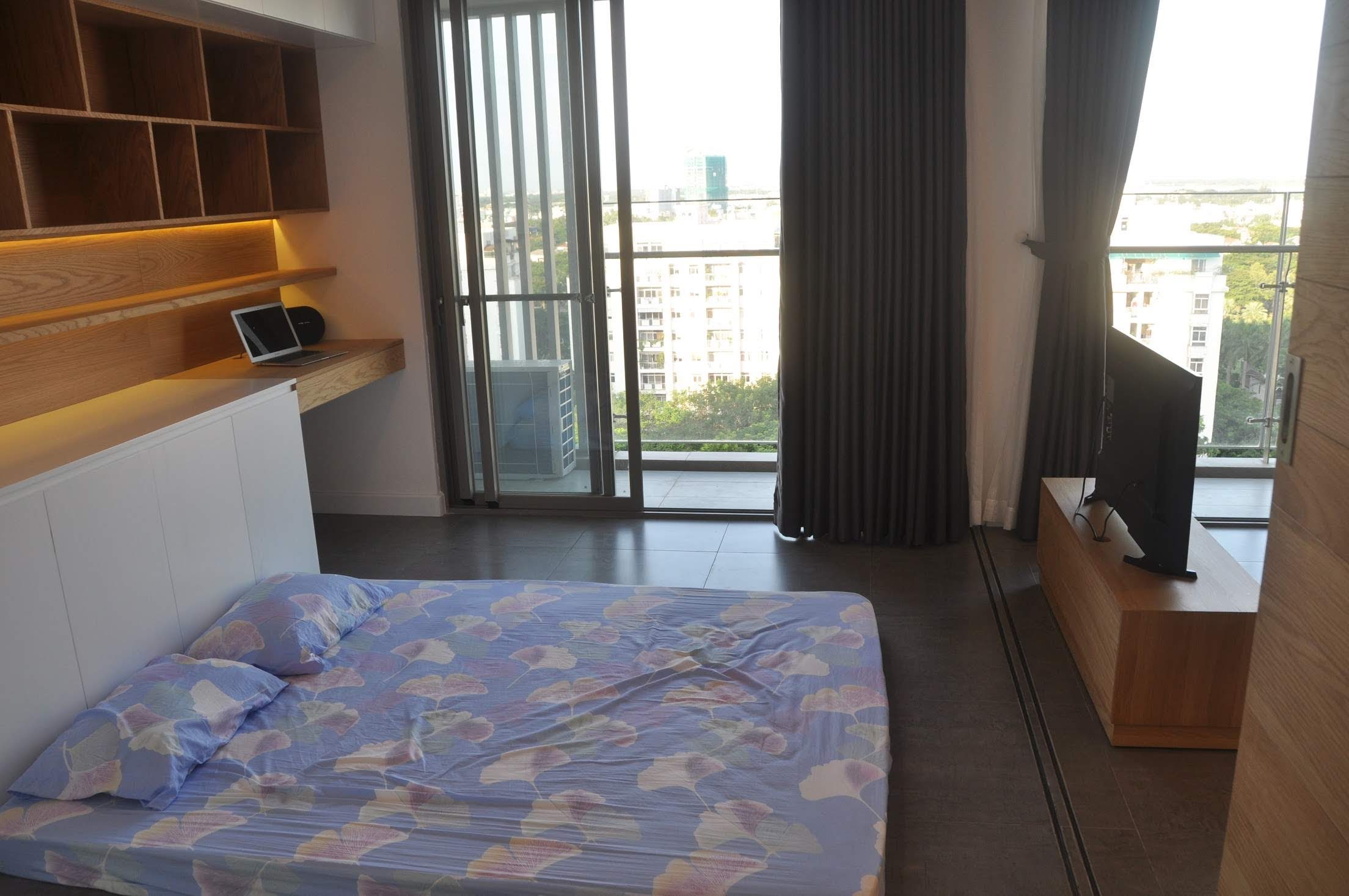 Cho thuê căn hộ Hưng Phúc phú mỹ hưng quận 7. Diện tích: 78m, 2 phòng ngủ, 2wc. Lầu cao, nội thất đầy đủ. Gía chỉ 18tr/ tháng. Liên hệ: hotline Ngọc Thư ( zalo, viber) - 6099