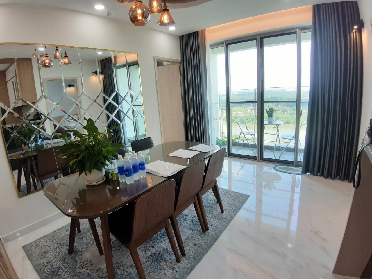 Cho thuê căn hộ Midtown, phú mỹ hưng, quận 7. Diện tích: 110m, 3 phòng ngủ, 2wc nội thất đầy đủ, giá thuê chỉ 36tr/ tháng. Anh chị xem nhà liên hệ: hotline Ngọc Thư ( zalo, viber)