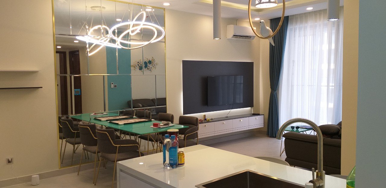 Cho thuê căn hộ Midtown Phú Mỹ Hưng, Q7. Diện tích: 89m, 2 phòng ngủ, nội thất đầy đủ, có ô xe tầng hầm. Giá chỉ 23 triệu/ tháng . Quý khách xem nhà liên hệ: hotline Ngọc Thư ( zalo, viber)