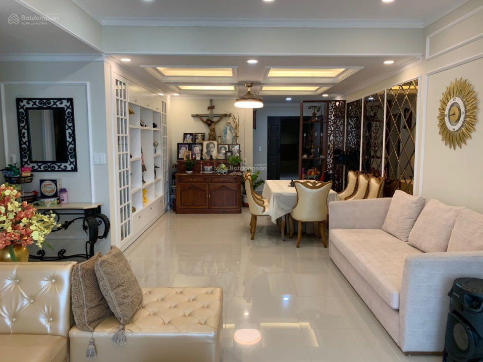Bán biệt thự số 15 Mỹ Kim đường Đặng Đức Thuật, PMH, Q.7, 9,5x19m, giá bán 70 tỷ, LH: hotline