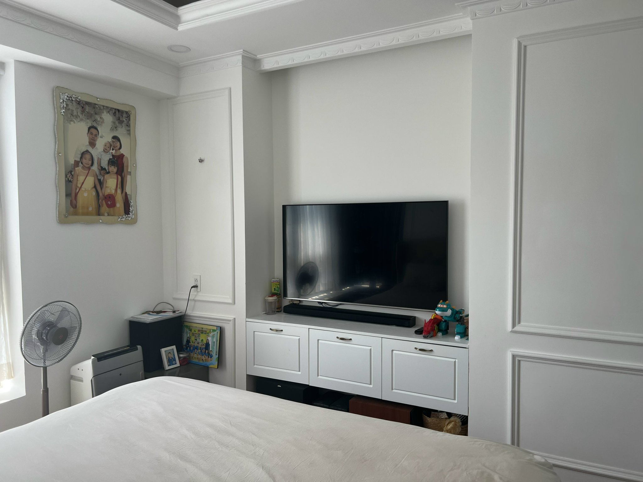 Chính chủ cần bán gấp CH Hưng Phúc, PMH , 3PN, 98m2 , Căn Góc, lầu cao, giá chỉ: 6.9Ty, hotline Thanh Thẩm - 6384