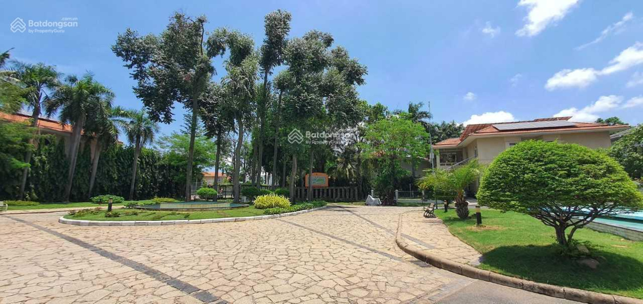Bán căn biệt thự đơn lập Phú Gia, Phú Mỹ Hưng Q7. 563m2, 1T1L. Giá chỉ 140 tỷ cam kết rẻ nhất thị trường. LH: Tú Anh hotline - 6417