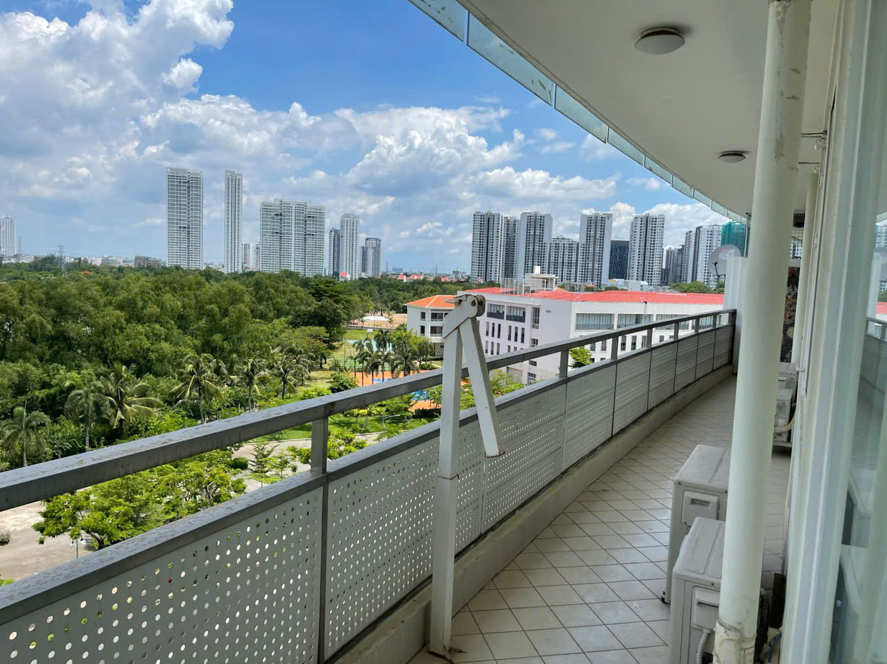 Bán Grand View Vòng Cung, PMH, Q. 7, 157m2 - view trực diện sông, giá chỉ 13,5 tỷ. LH: hotline