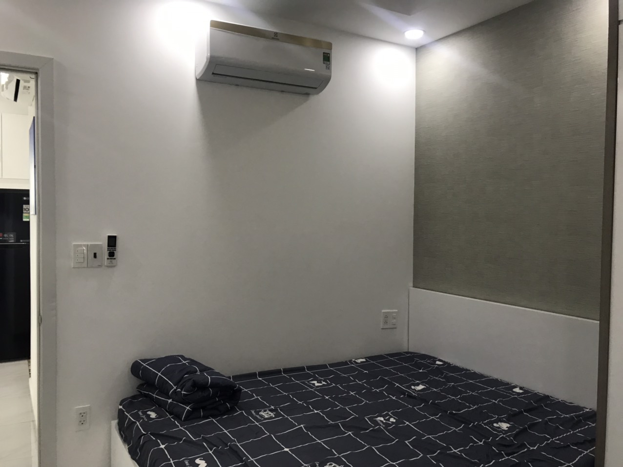 Cho thuê căn hộ Hưng Phúc phú mỹ hưng quận 7.DT: 79m, 2 phòng ngủ, 2wc, nội thất đầy đủ, Gía chỉ 17tr/ tháng. Liên hệ: hotline Ngọc Thư ( zalo, viber) - 6437
