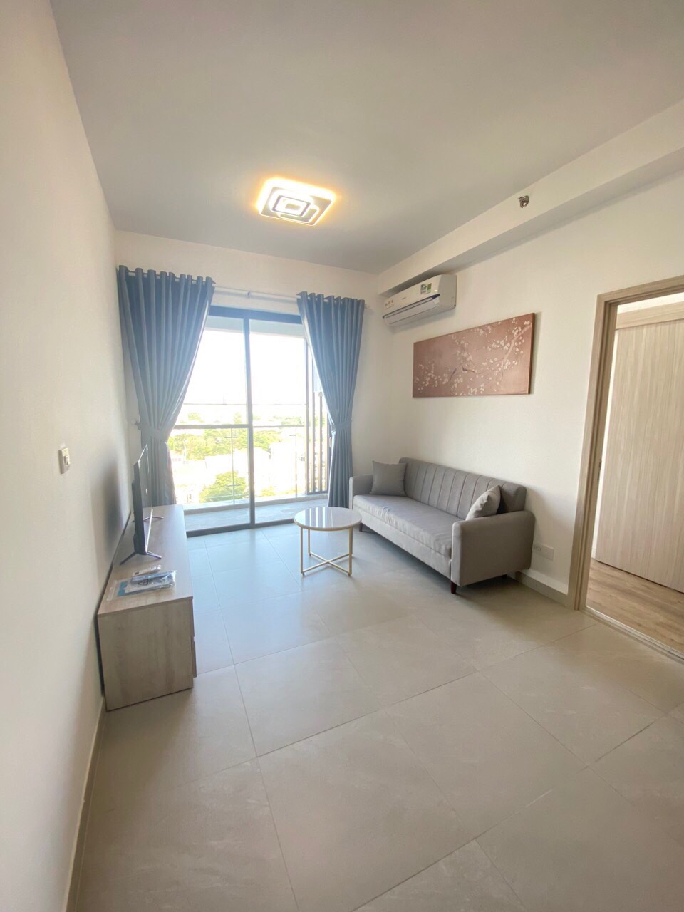 Cho thuê căn hộ Hưng Phúc Premier phú mỹ hưng quận 7.DT: 79m, 2 phòng ngủ, 2wc, nội thất đầy đủ, Gía chỉ 18tr/ tháng. Liên hệ: hotline Ngọc Thư ( zalo, viber)