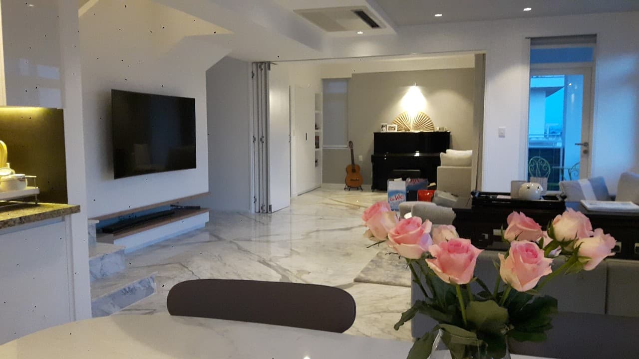 Bán nhanh căn penhouse cảnh viên, PMH, Q.7, 167m2, 4PN, 4WC, nội thất nhập ý cao cấp, giá chỉ: 17 tỷ. LH: Tú Anh hotline