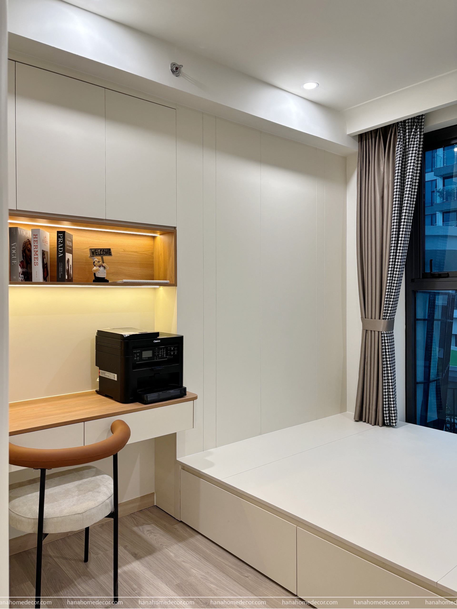 Cho thuê căn hộ cao cấp Cardinal Court, phú mỹ hưng, quận 7. Diện tích: 79m,  2 phòng ngủ, nội thất mới 100%,  giá chỉ 25 tr. Liên hệ: hotline Ngọc Thư ( zalo, viber) - 6494