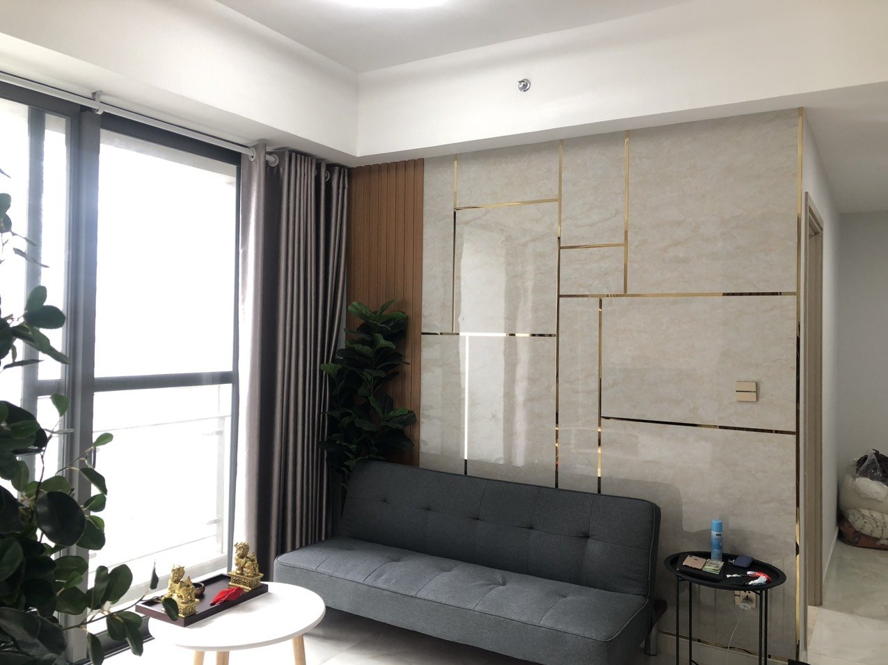 Bán gấp căn hộ Ascentia , phú mỹ hưng, quận 7. Dt: 55m , 1 phòng ngủ + , nội thất cao cấp, view Biệt thự thoáng mát, giá chỉ 4,3 tỷ. Liên hệ xem nhà: hotline Ngọc Thư - 6504