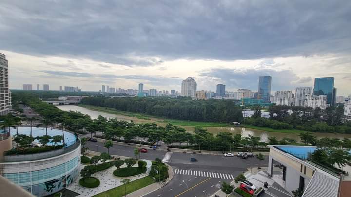 Cho thuê căn hộ cao cấp Midtown The Peak - phú mỹ hưng,  quận 7. DT: 130m , 3 phòng ngủ, view sông, hồ bơi. Nhà đẹp, nội thất đầy đủ, giá chỉ có 48  triệu/ tháng. Xem nhà liên hệ: hotline Ngọc Thư ( zalo, viber )