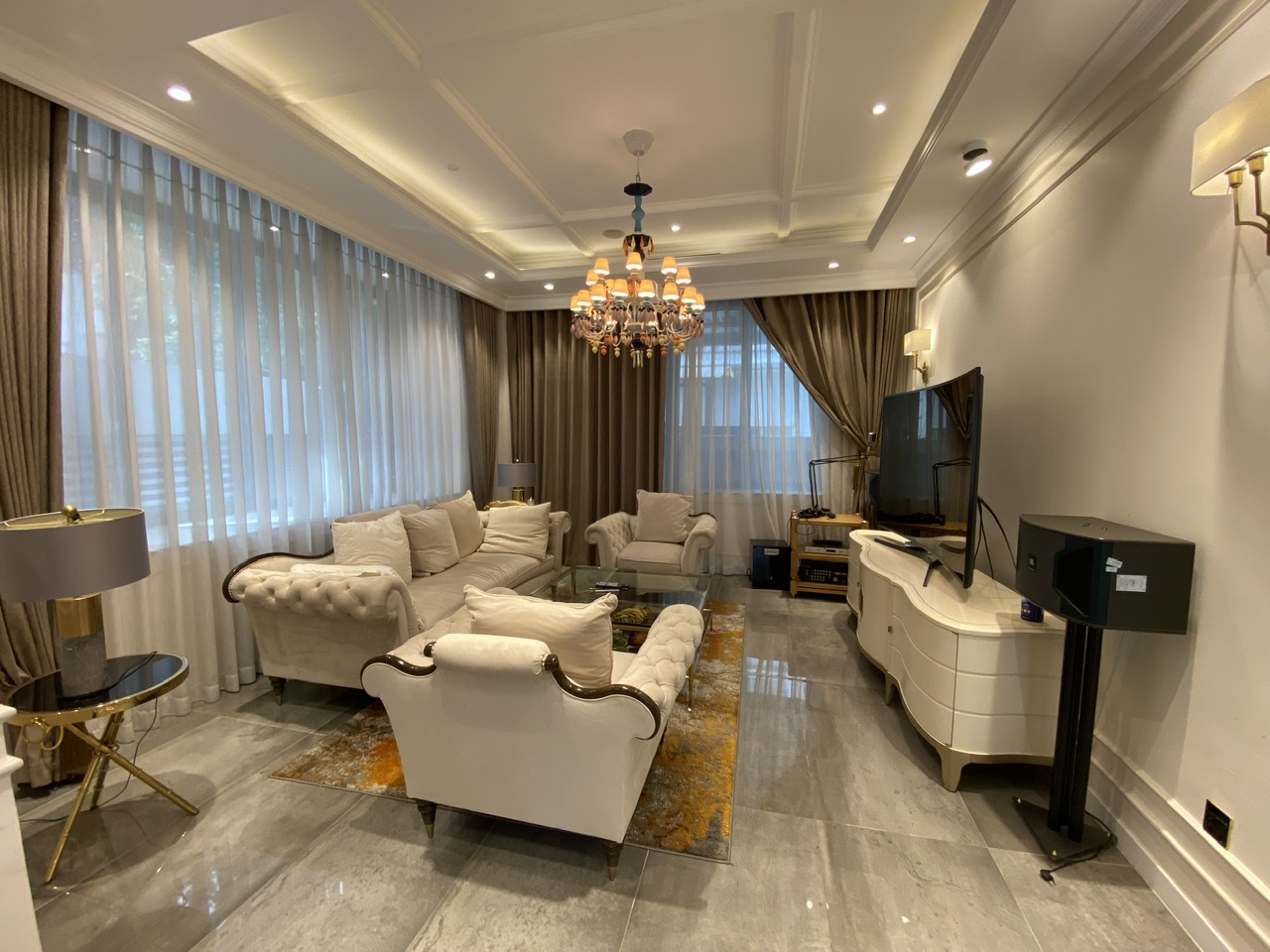 Cho Thuê Villa Đơn Lập Phú Mỹ Hưng. Nhà Mới Full Nội Thất Hiện Đại. Gần Trường Học Quốc Tế. Em Luân: hotline Cảm ơn AC Đã Xem Tin - 6858