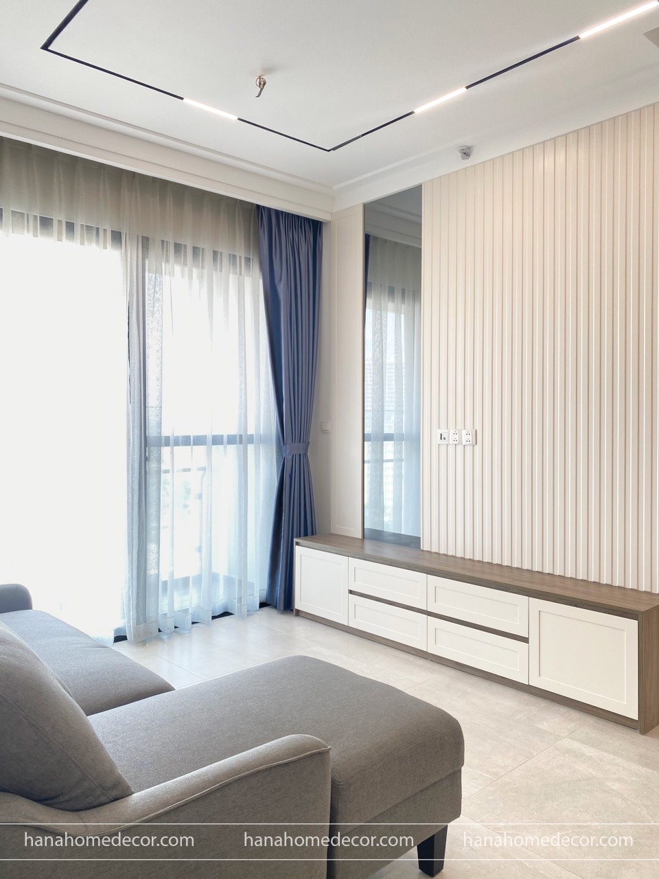 Cho thuê căn hộ cao cấp Anotina, phú mỹ hưng, quận 7. Diện tích: 80m, 2 phòng ngủ, view biệt thự, nội thất cao cấp, giá chỉ 25tr/ tháng. Anh chị xem nhà liên hệ: hotline Ngọc Thư ( zalo, viber)