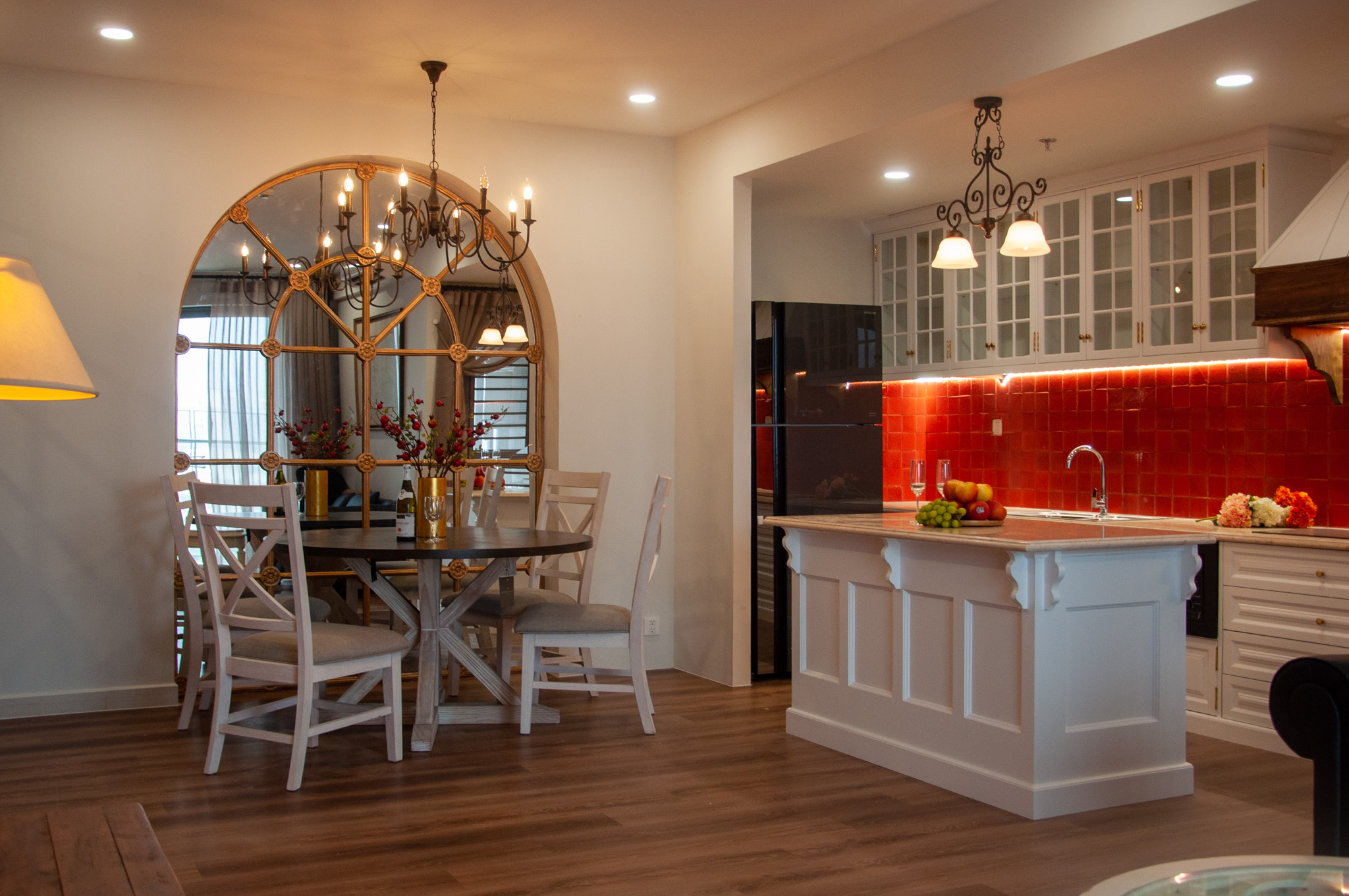 Cho thuê căn hộ cao cấp Urbanhill, phú mỹ hưng, quận 7. Diện tích: 108m, 3 phòng ngủ, nội thất cao cấp, sang trọng, giá chỉ 34 triệu/ tháng. Qúy khách xem nhà liên hệ: hotline Ngọc Thư ( zalo, viber) - 7335