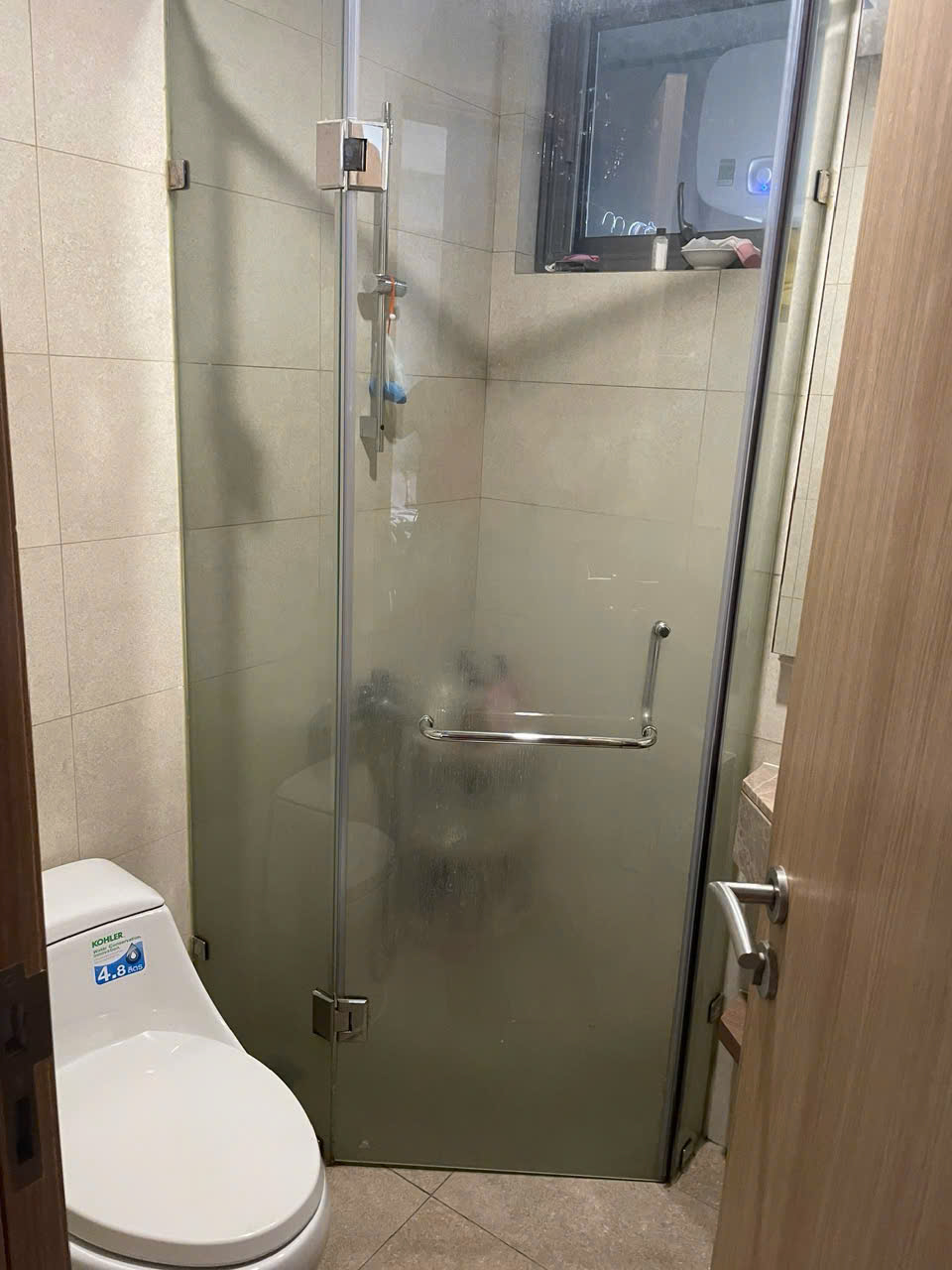 Cho thuê căn hộ Urbanhill, phú mỹ hưng, quận 7. Diện tích: 79m, 2 phòng ngủ, nội thất cơ bản như bếp, rèm, máy lạnh. Gía chỉ 18tr/ tháng. Qúy khách xem nhà liên hệ: hotline Ngọc Thư ( zalo, viber) - 7512